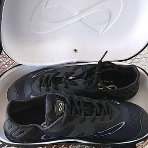 Nfinity vengeance cheer shoes